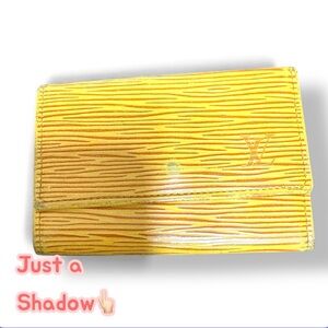 Louis Vuitton Textured Yellow Card Holder Y2K Lakers colors Vintage